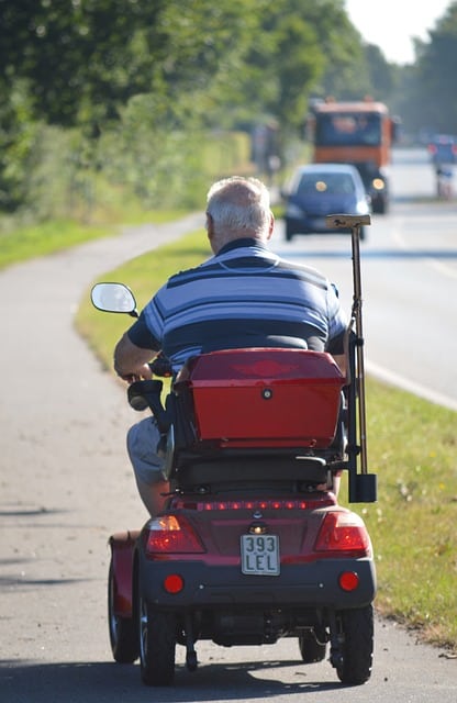 Scooter de mobilité électrique pour personne agée